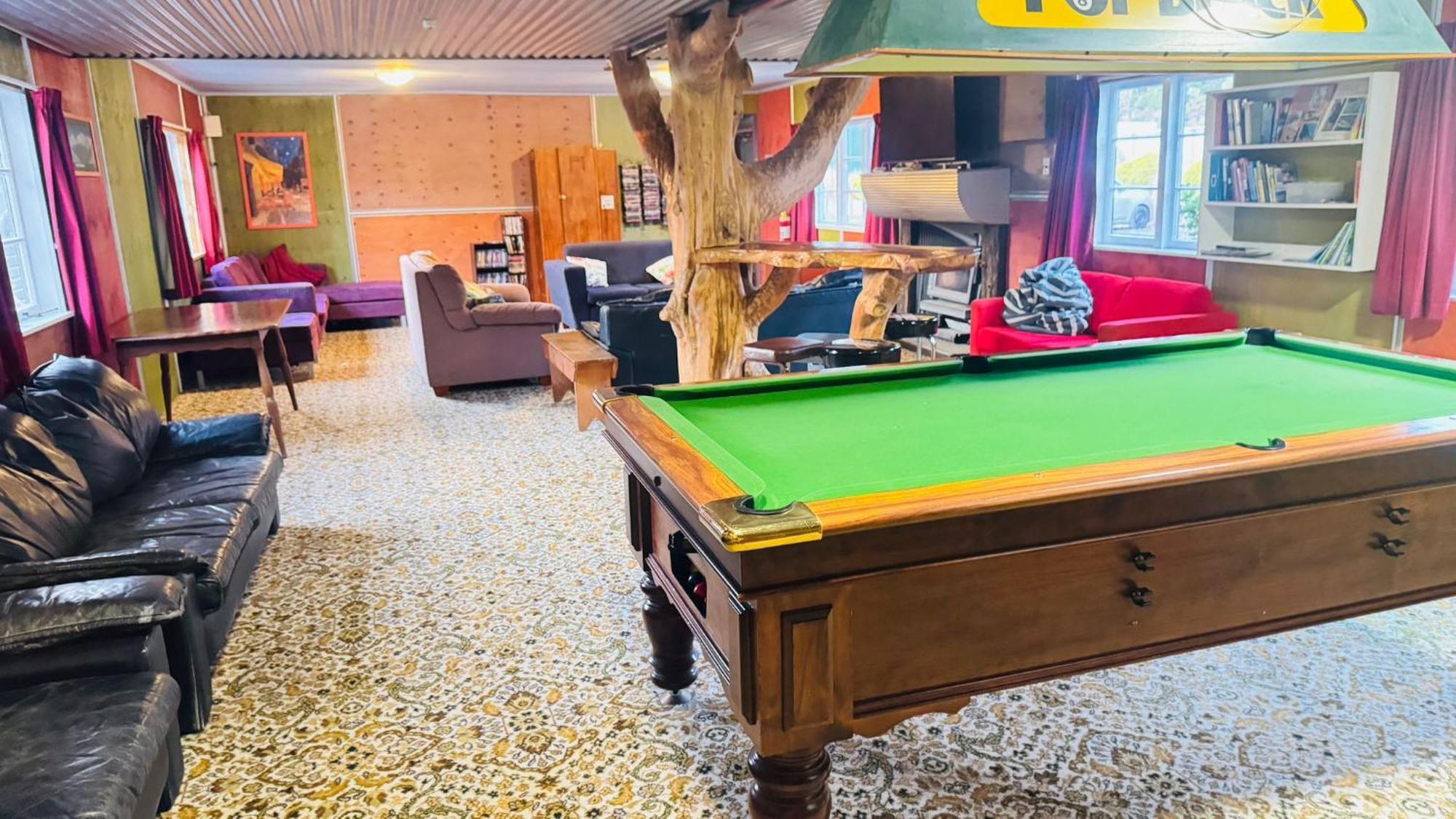 The Crossing Lodge & Backpackers Erua Eksteriør bilde