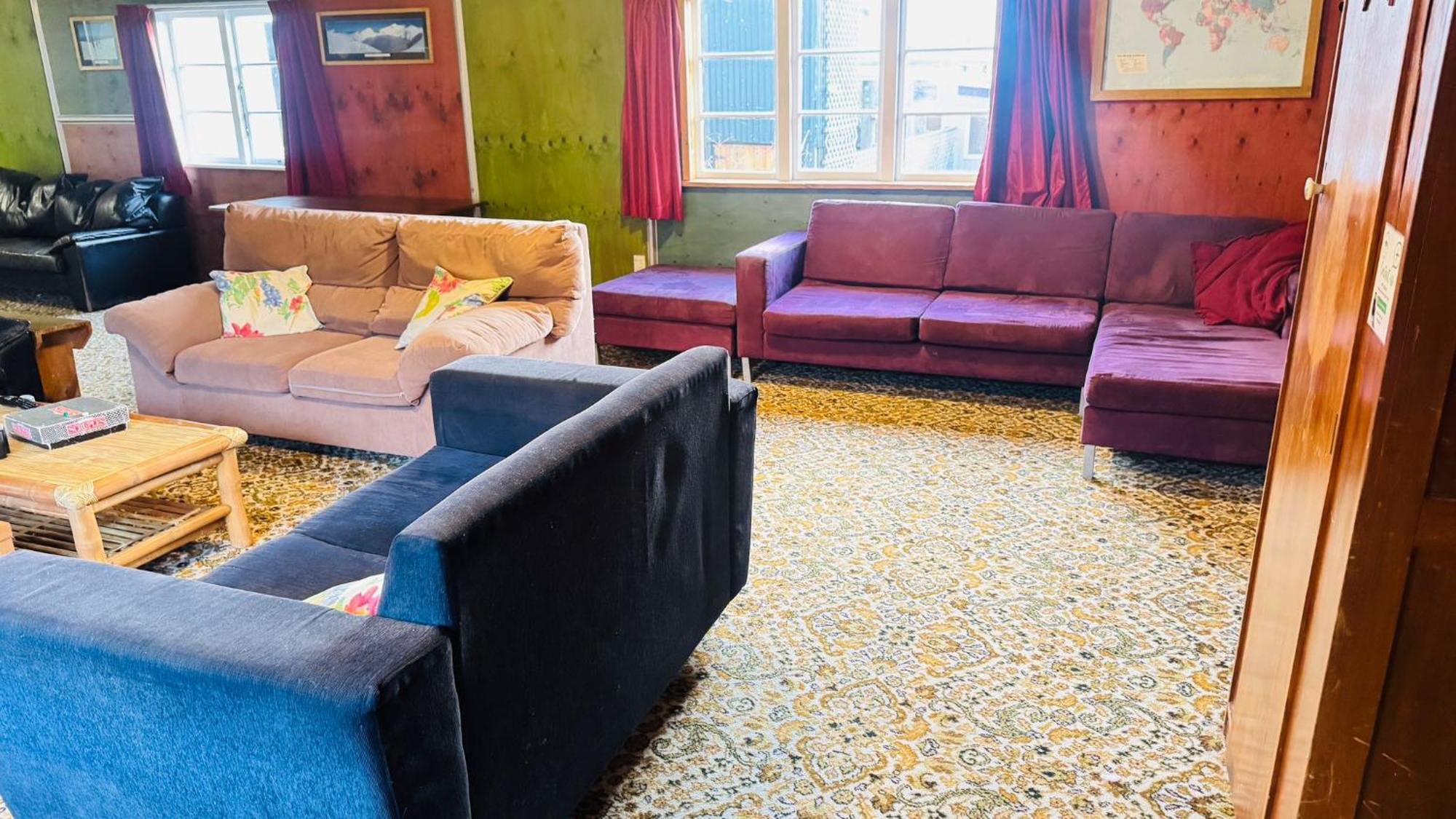 The Crossing Lodge & Backpackers Erua Eksteriør bilde
